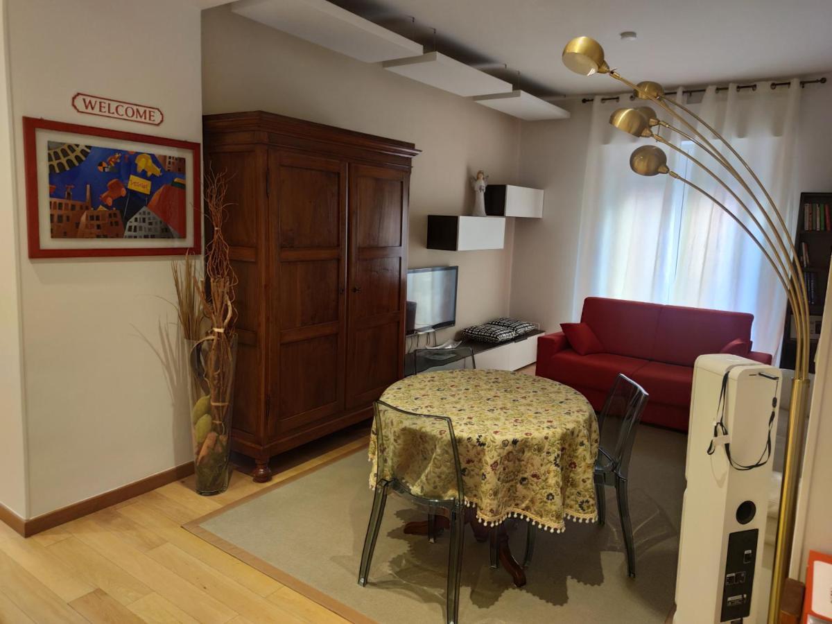 Emmerosa, Centro Citta, Parcheggio Apartamento *
